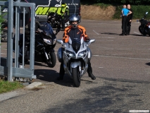 2016ar 027