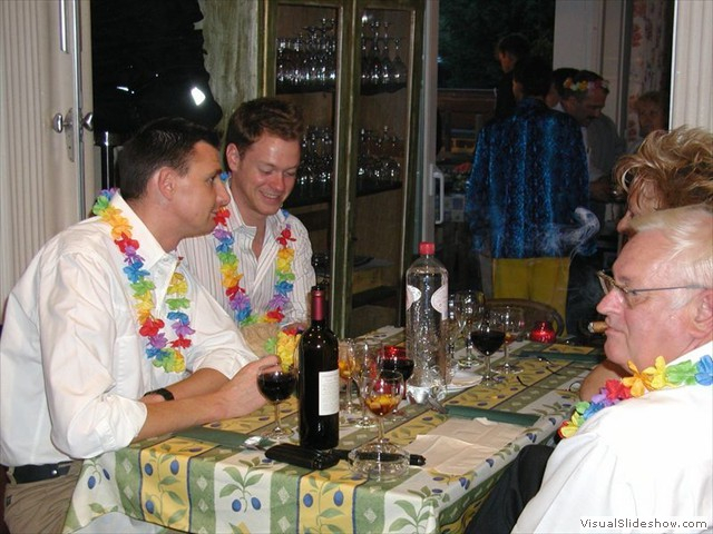 2004bbq 77