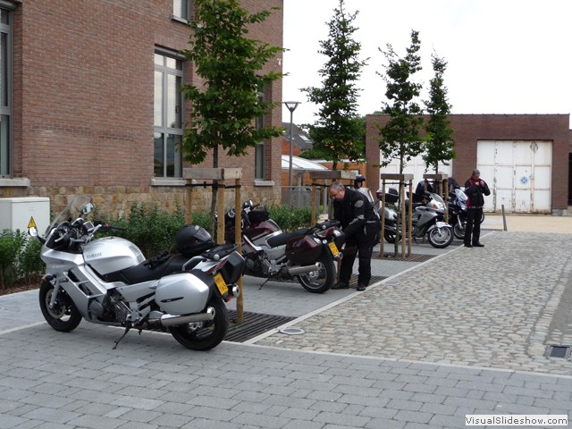 2008ar 013