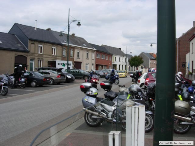 2008ar 085