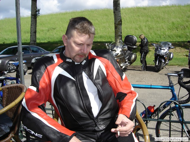 2008lr 051