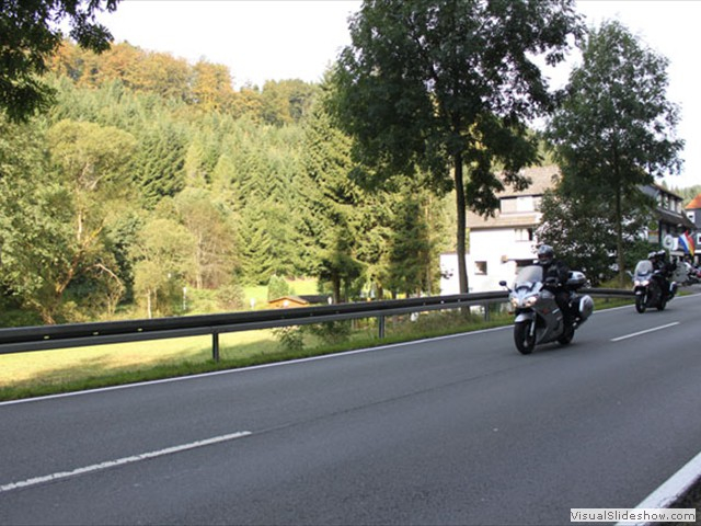 2009cr 102