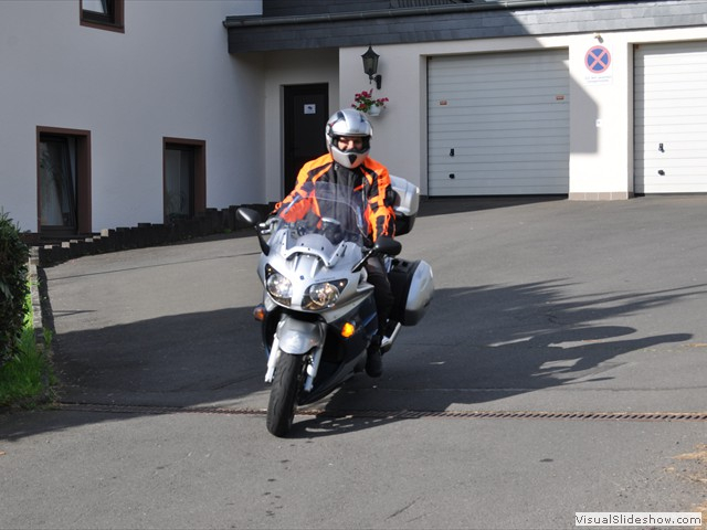 2011cr 282