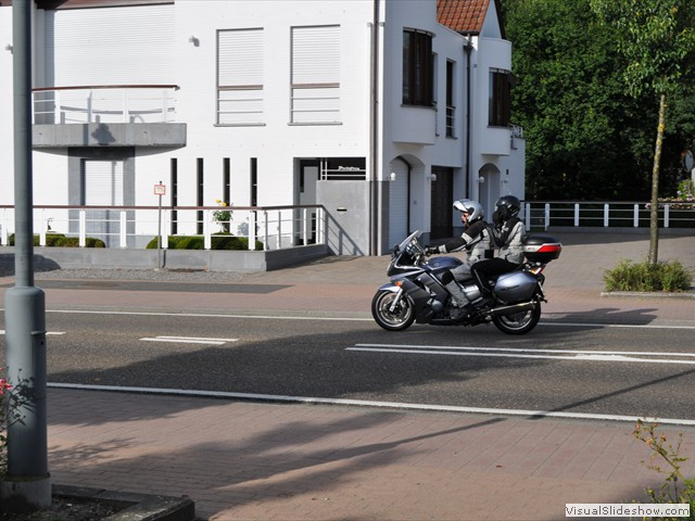 2012ar 006