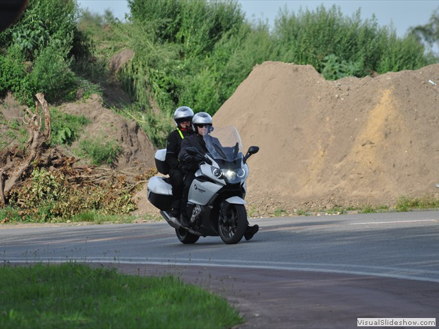 2012ar 026