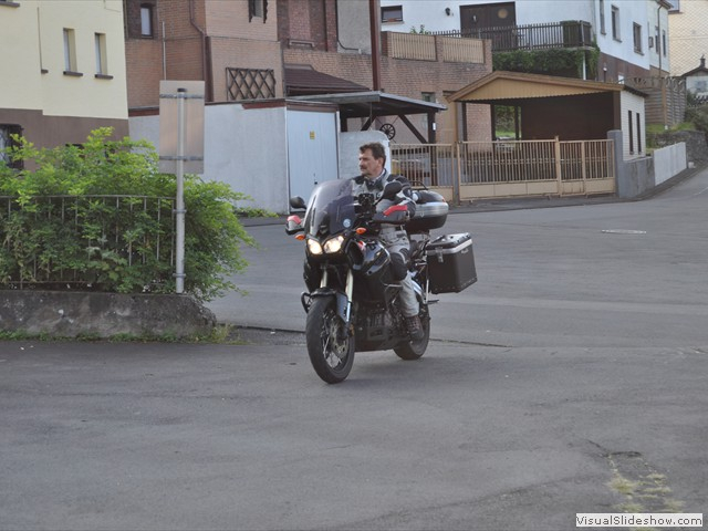 2012cr 305